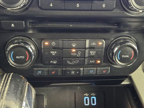 Used 2016 Ford F150 Lariat RWD image 19