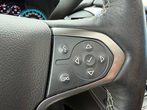 Used 2019 Chevrolet Suburban Premier w/ Premier Plus Edition AWD/4WD image 33