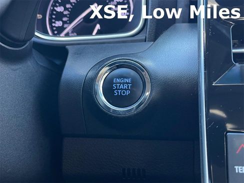 Used 2019 Toyota Avalon Touring w/ Advanced Safety Package image 39