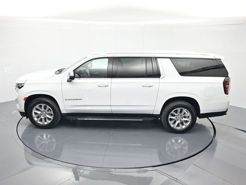 Certified 2023 Chevrolet Suburban Premier RWD image 37