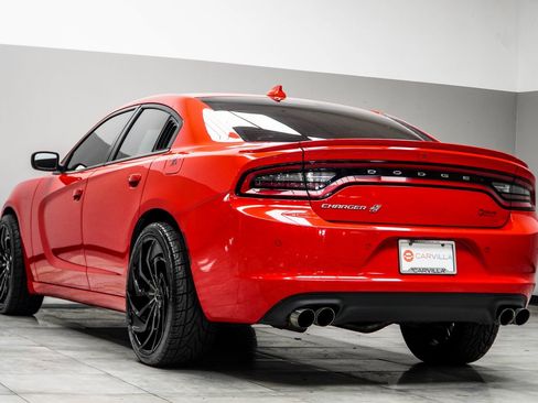 Used 2019 Dodge Charger SXT w/ Plus Group image 10