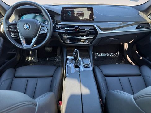 Used 2020 BMW 530e image 30