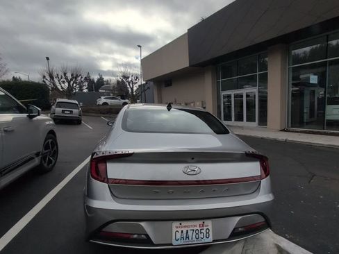 Certified 2021 Hyundai Sonata SE image 4