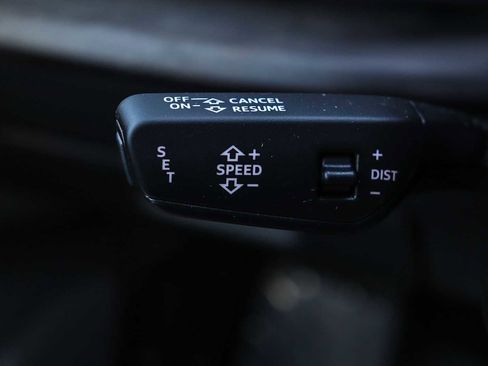 Used 2023 Audi Q7 2.0T Premium w/ Convenience Package image 28