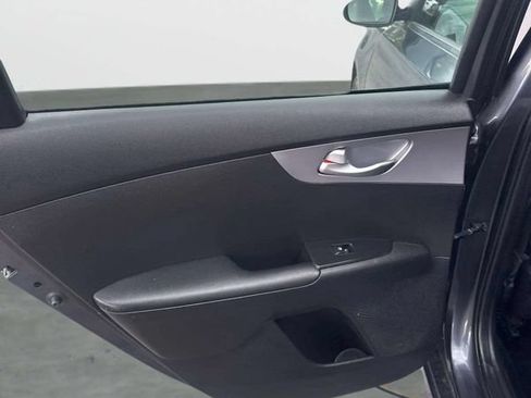 Used 2024 Kia Forte LXS FWD image 15