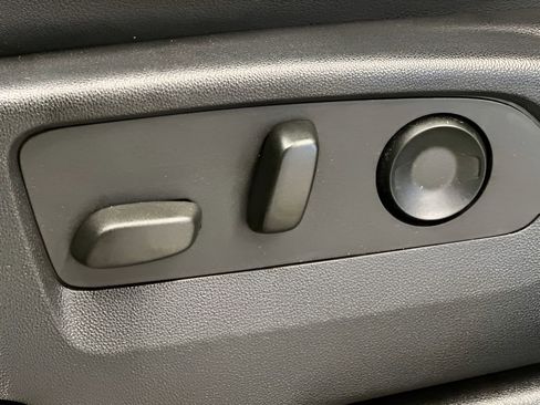 Certified 2022 Chevrolet Silverado 1500 LTZ image 21