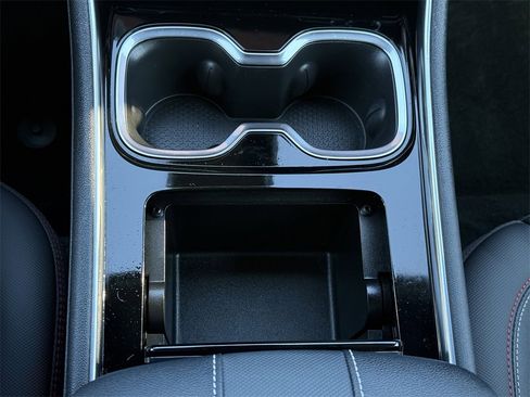 Used 2024 Chevrolet Traverse RS w/ LPO, Floor Liner Package image 21