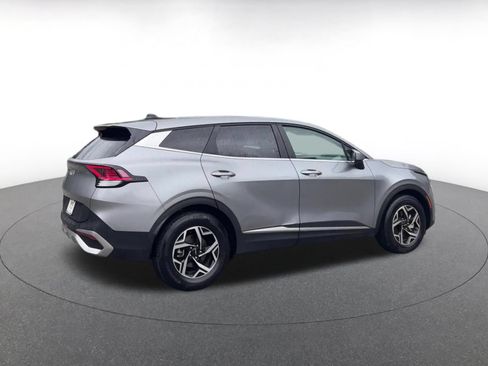 Used 2025 Kia Sportage LX FWD image 15