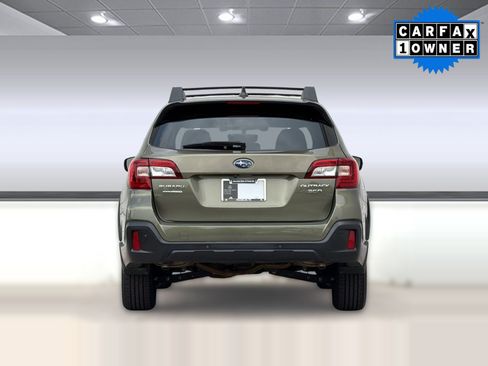 Used 2018 Subaru Outback 3.6R Limited AWD/4WD image 10