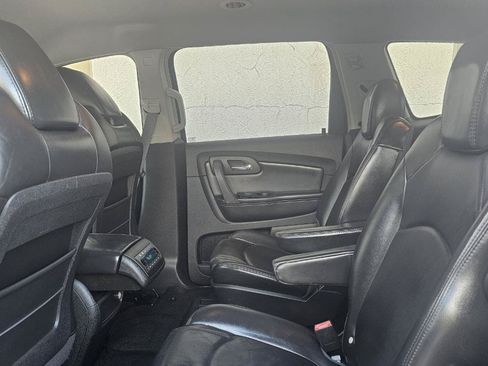 Used 2009 Chevrolet Traverse LT FWD image 26
