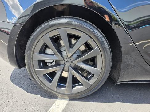 Used 2022 Tesla Model 3 Long Range AWD/4WD image 6