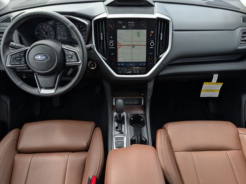 Used 2025 Subaru Ascent Touring w/ Popular Package #2 AWD/4WD image 10