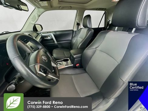 Used 2022 Toyota 4Runner SR5 Premium w/ Moonroof Package AWD/4WD image 25