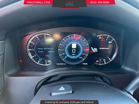 Used 2017 Cadillac Escalade ESV Luxury image 13