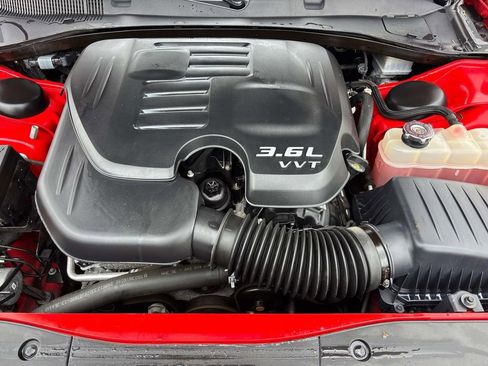 Used 2023 Dodge Charger SXT image 9