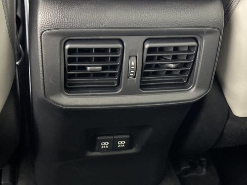 Used 2021 Toyota RAV4 XLE Premium AWD/4WD image 16