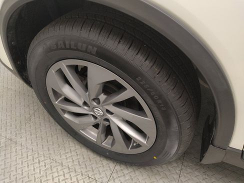 Used 2016 Nissan Rogue SL w/ SL Premium Package AWD/4WD image 31