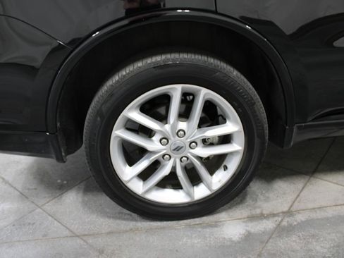 Used 2024 Dodge Durango GT image 43