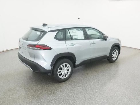 New 2026 Toyota Corolla Cross L image 9