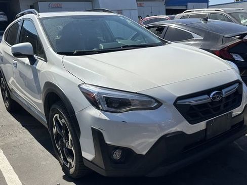 Used 2022 Subaru Crosstrek 2.5i Limited w/ Moonroof Package 2 AWD/4WD image 2