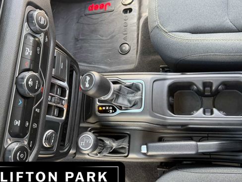 Certified 2025 Jeep Wrangler Unlimited Sport AWD/4WD image 22