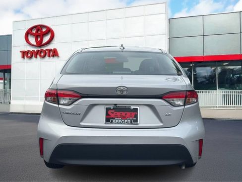 Used 2024 Toyota Corolla LE FWD image 7