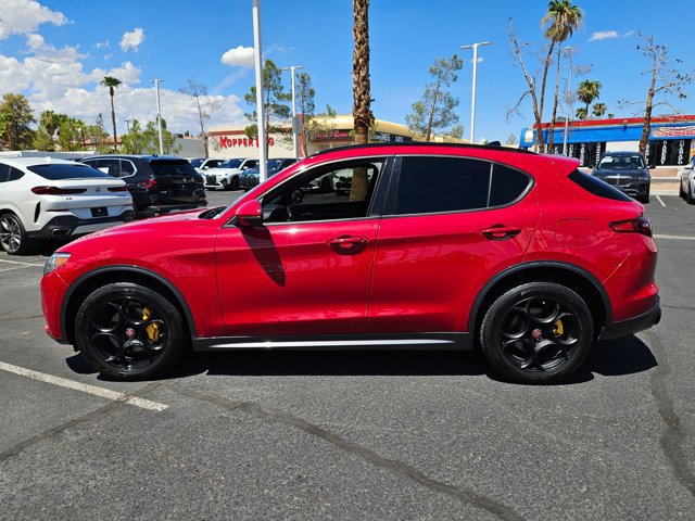 Used 2022 Alfa Romeo Stelvio Ti w/ Active Assist Plus Package AWD/4WD image 9