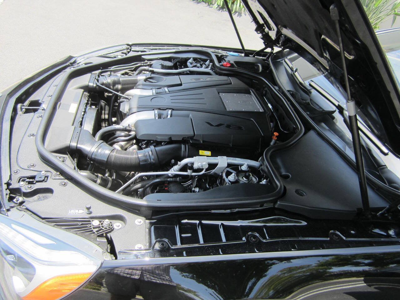 Used 2013 Mercedes-Benz SL 550 image 16