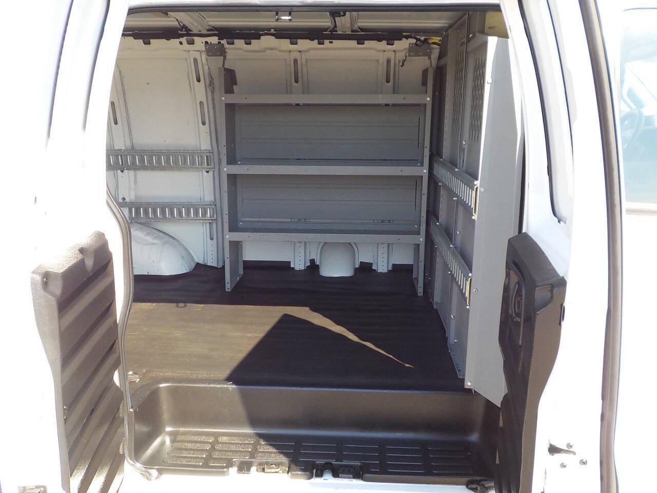 Used 2021 Chevrolet Express 2500 w/ Driver Convenience Package RWD image 22