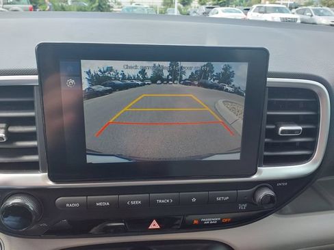 Certified 2025 Hyundai Venue SEL FWD image 13