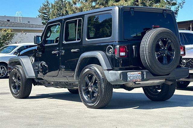 Used 2022 Jeep Wrangler Unlimited Sport AWD/4WD image 5