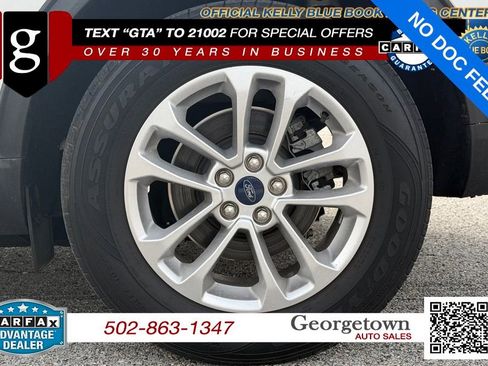 Used 2020 Ford Escape SE FWD image 39