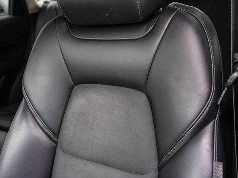 Used 2019 MAZDA CX-5 Touring FWD image 24