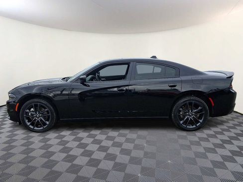Used 2022 Dodge Charger SXT w/ Plus Group image 8
