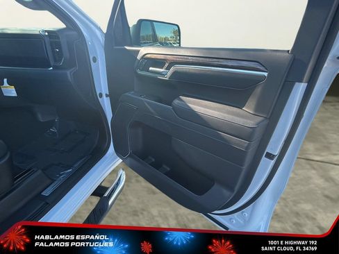 New 2026 GMC Sierra 1500 SLE w/ Preferred Package RWD image 30