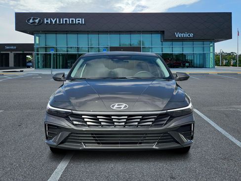 New 2026 Hyundai Elantra SE FWD image 31