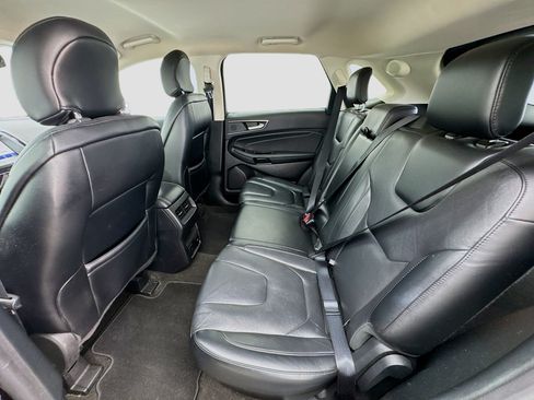 Used 2019 Ford Edge Titanium FWD image 15