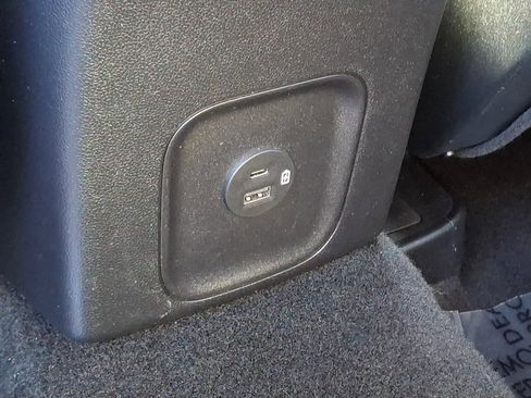 Used 2020 Ford Escape Titanium image 11