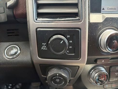 Used 2018 Ford F150 Platinum w/ Equipment Group 701A Luxury AWD/4WD image 13