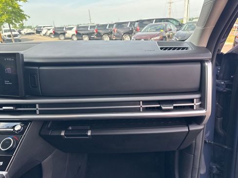 Used 2025 Hyundai Santa Fe SEL AWD/4WD image 17