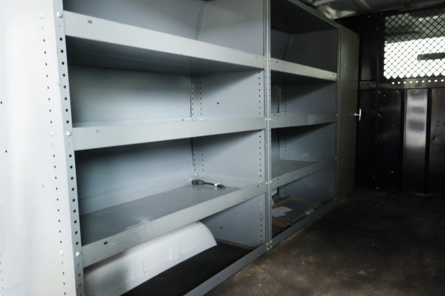 Used 2002 Ford E-150 and Econoline 150 RWD image 32