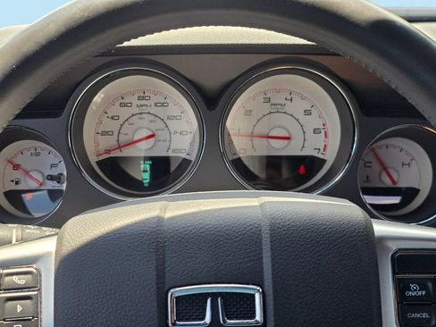 Used 2014 Dodge Challenger R/T RWD image 24