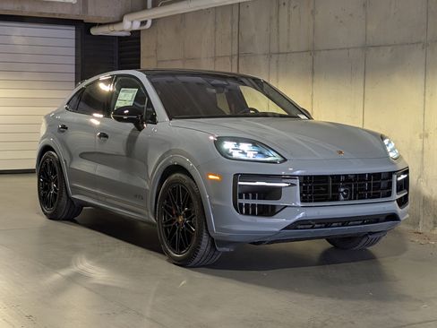 New 2026 Porsche Cayenne GTS AWD/4WD image 10