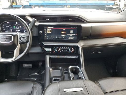 Used 2025 GMC Sierra 2500 Denali w/ Denali Reserve Package image 14