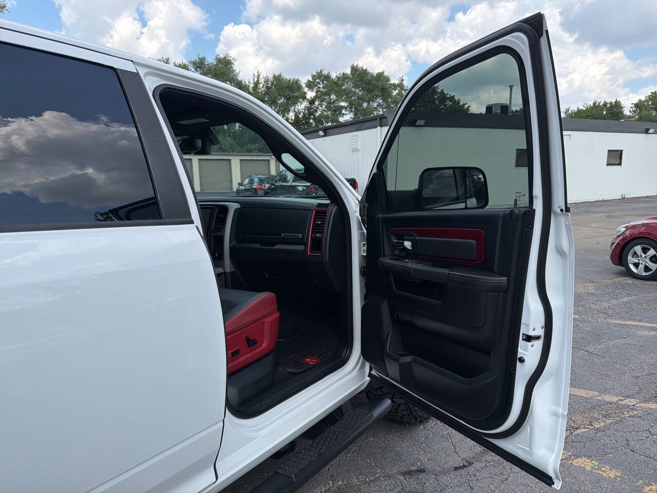 Used 2016 RAM 1500 Rebel w/ Luxury Group AWD/4WD image 34