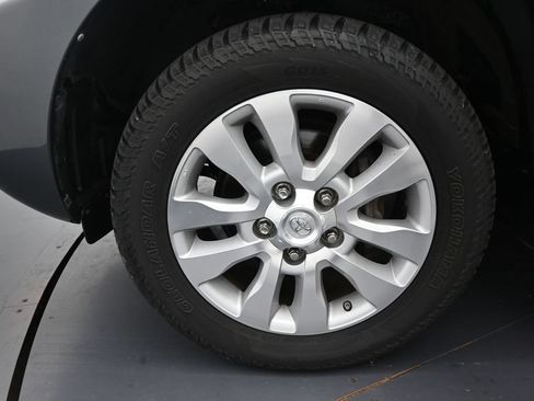 Used 2017 Toyota Sequoia Platinum AWD/4WD image 56