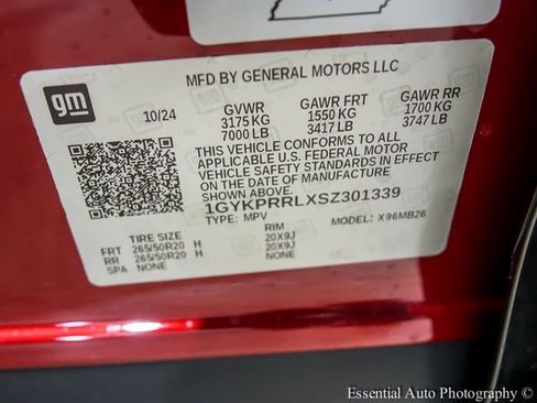 New 2025 Cadillac Lyriq Luxury w/ LPO, Floor Liner Package image 23