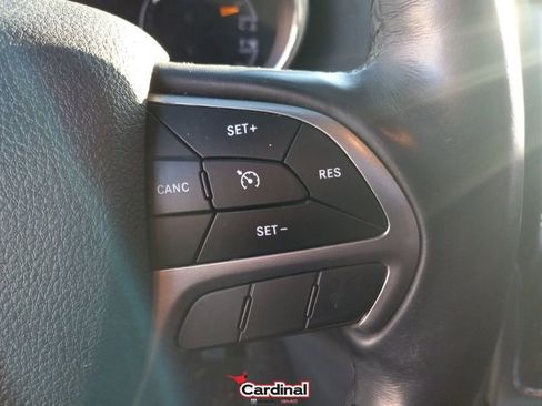 Used 2018 Jeep Grand Cherokee Altitude image 26