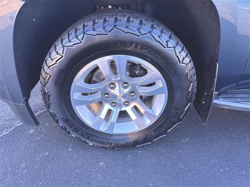 Used 2020 Chevrolet Tahoe LT image 33