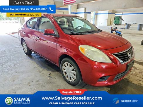 Used 2014 Nissan Versa SV FWD image 5